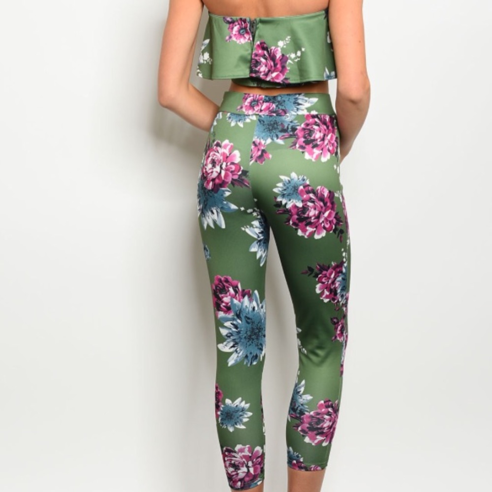 Two Piece Set - Picture 2 of 6